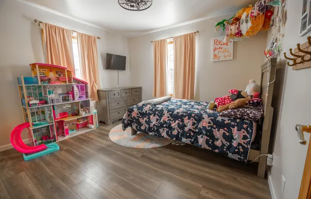 $424,900 | 1424 Hickory Way, Racine, WI 53405