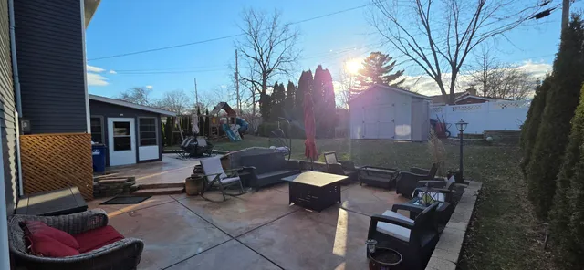 $424,900 | 1424 Hickory Way, Racine, WI 53405