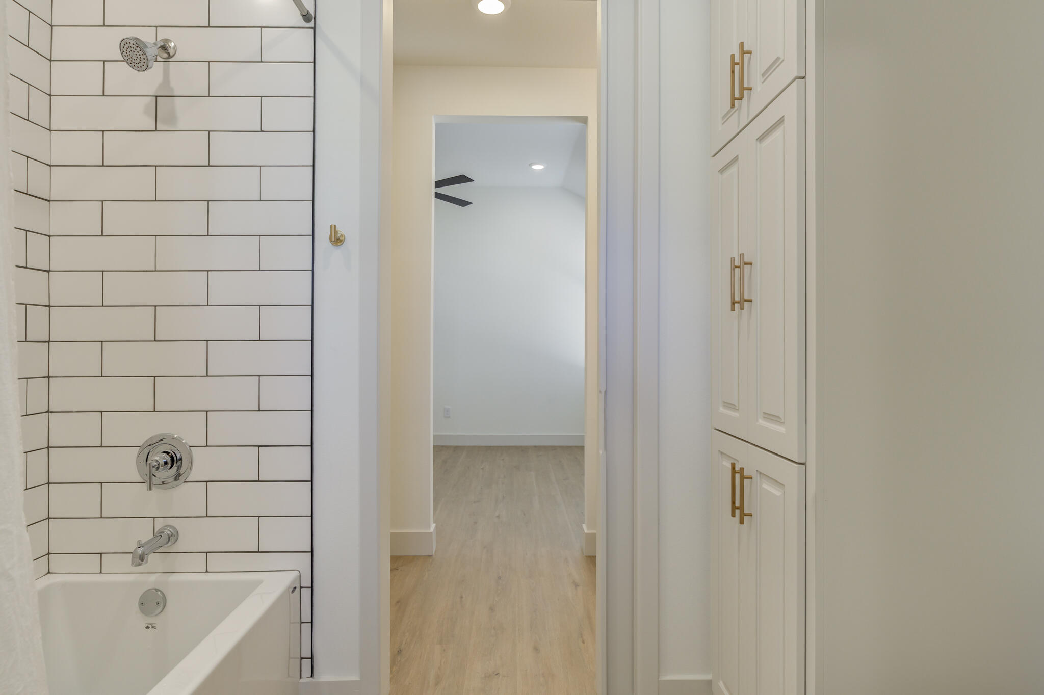 3809 126th Street Lubbock, TX 79423 - Photo 45 of 58 a bathroom with a bathtub
