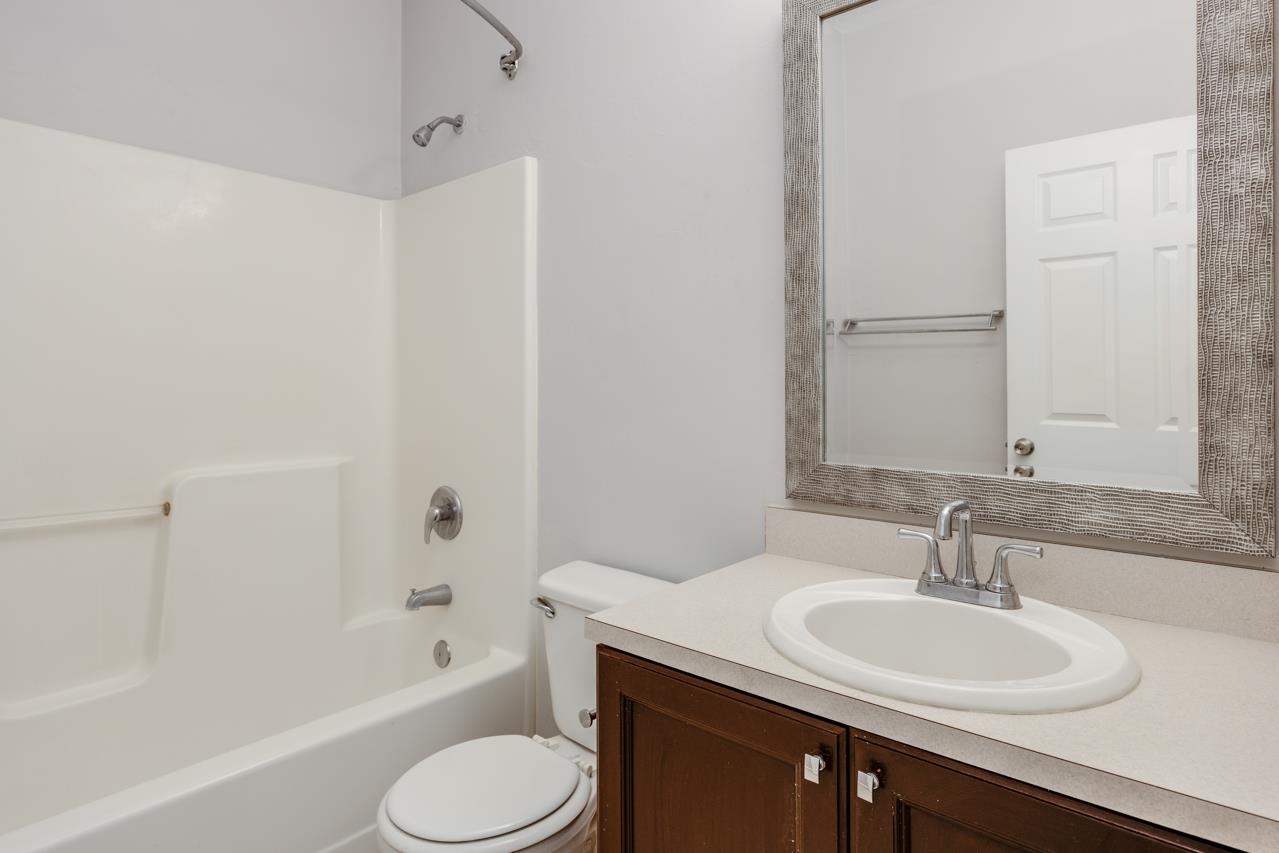 2014 Midyette Road, Unit 402 Tallahassee, FL 32301 - Photo 20 of 36 Gallery Image 20