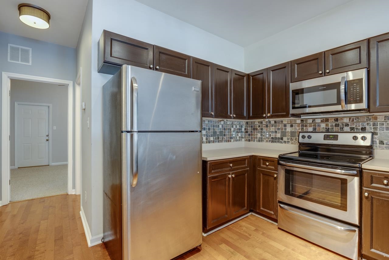 2014 Midyette Road, Unit 402 Tallahassee, FL 32301 - Photo 26 of 36 Gallery Image 26
