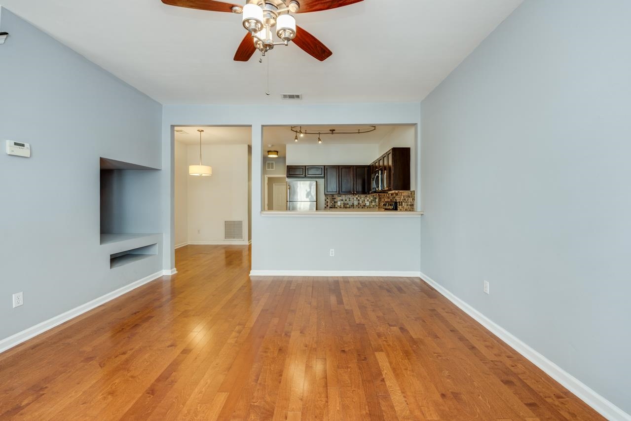 2014 Midyette Road, Unit 402 Tallahassee, FL 32301 - Photo 34 of 36 Gallery Image 34