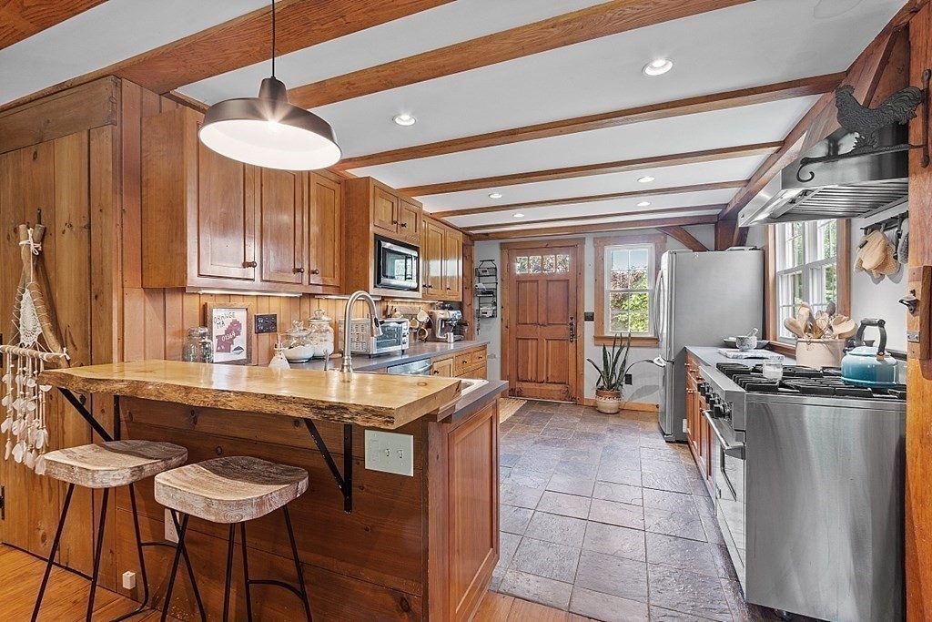 332 E Road Orange, MA 01364 - Photo 6 of 42 Gallery Image 6