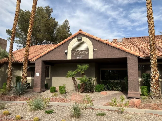 $1,600 | 5044 South Rainbow Boulevard, Unit 106, Las Vegas, NV 89118