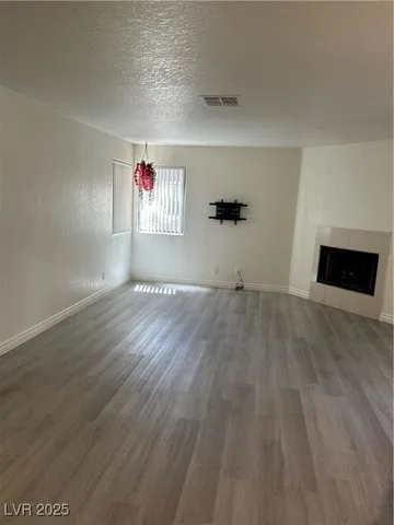 $1,600 | 5044 South Rainbow Boulevard, Unit 106, Las Vegas, NV 89118