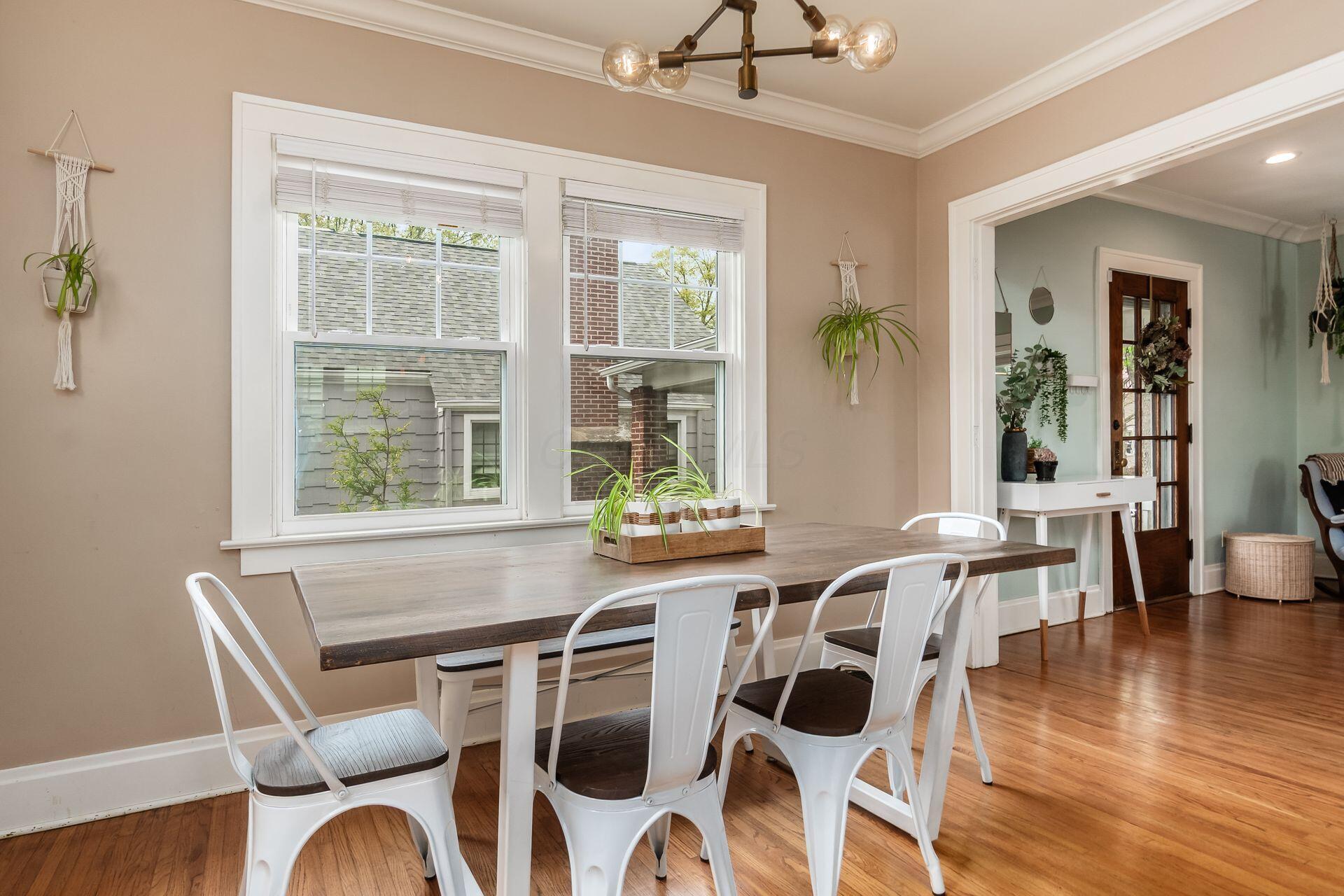311 Chatham Road Columbus, OH 43214 - Photo 10 of 44 Dining Room