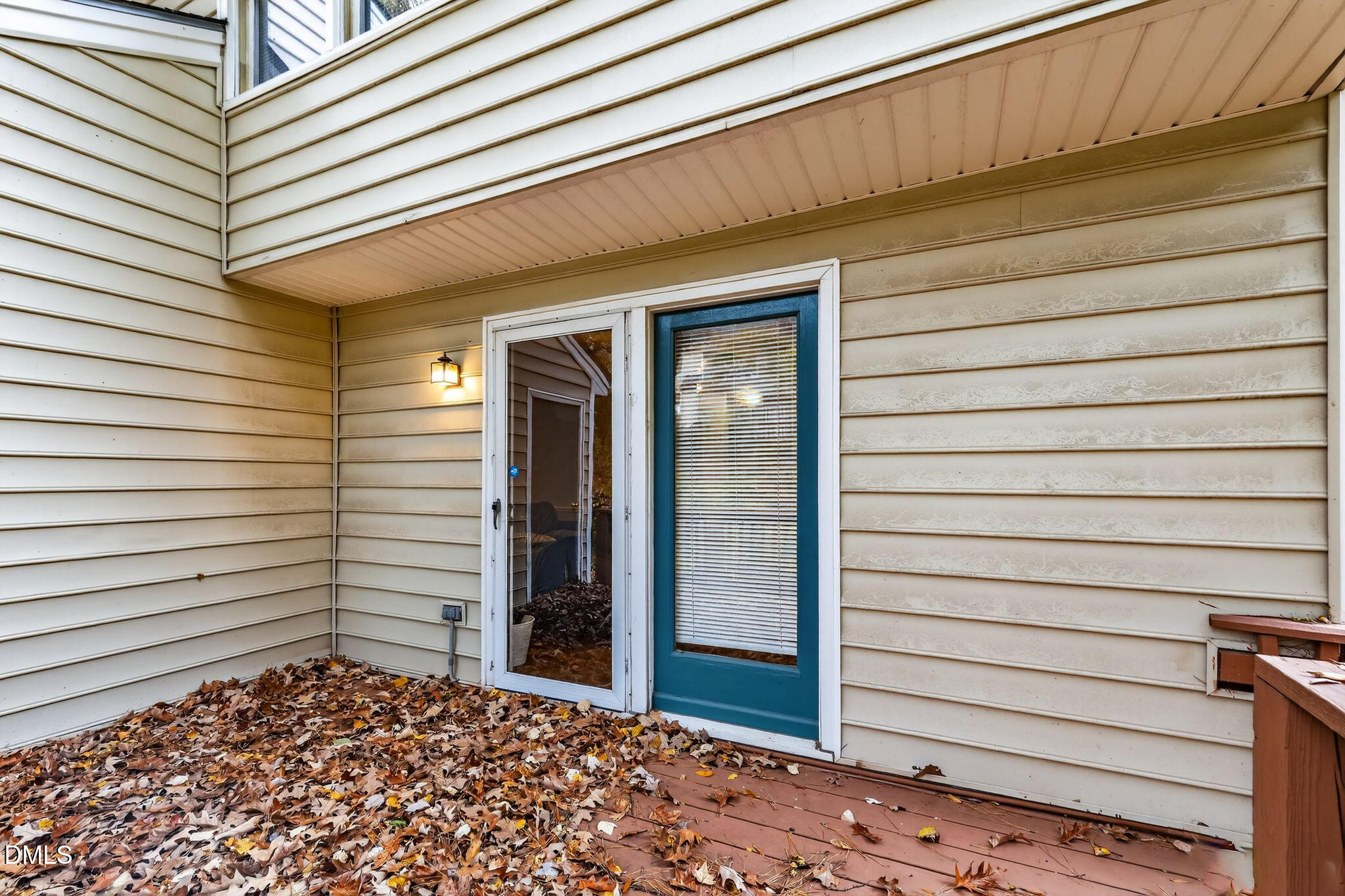 4131 Kaplan Drive Raleigh, NC 27606 - Photo 14 of 34 04_4131_Kaplan_Dr_Raleigh_NC_27606-Exter