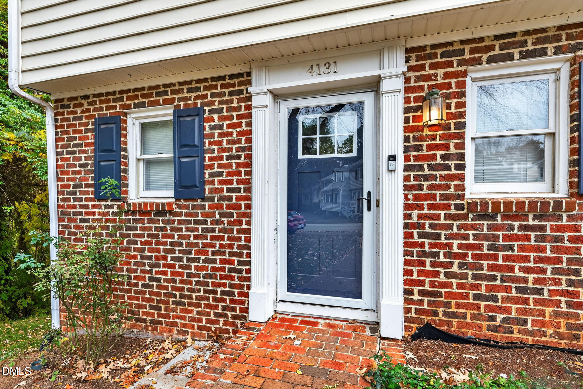 4131 Kaplan Drive Raleigh, NC 27606 - Photo 2 of 34 02_4131_Kaplan_Dr_Raleigh_NC_27606-Exter