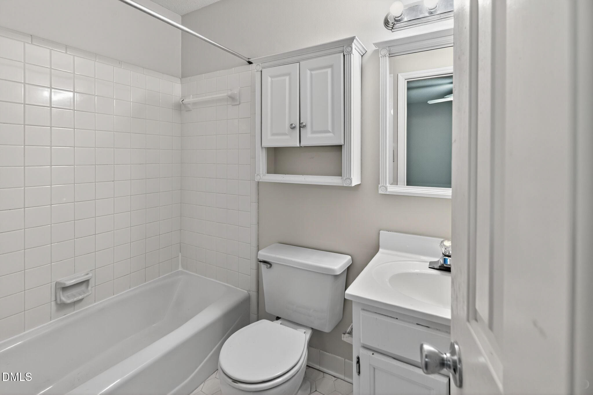 4131 Kaplan Drive Raleigh, NC 27606 - Photo 22 of 34 30_4131_Kaplan_Dr_Raleigh_NC_27606-Bathr