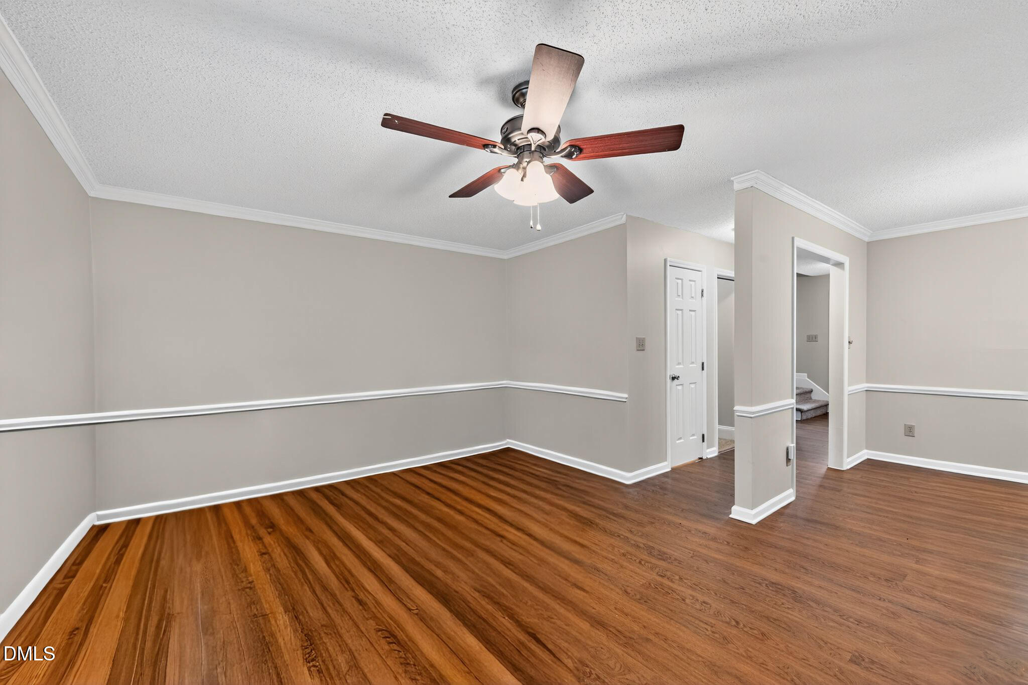 4131 Kaplan Drive Raleigh, NC 27606 - Photo 7 of 34 10_4131_Kaplan_Dr_Raleigh_NC_27606-Livin