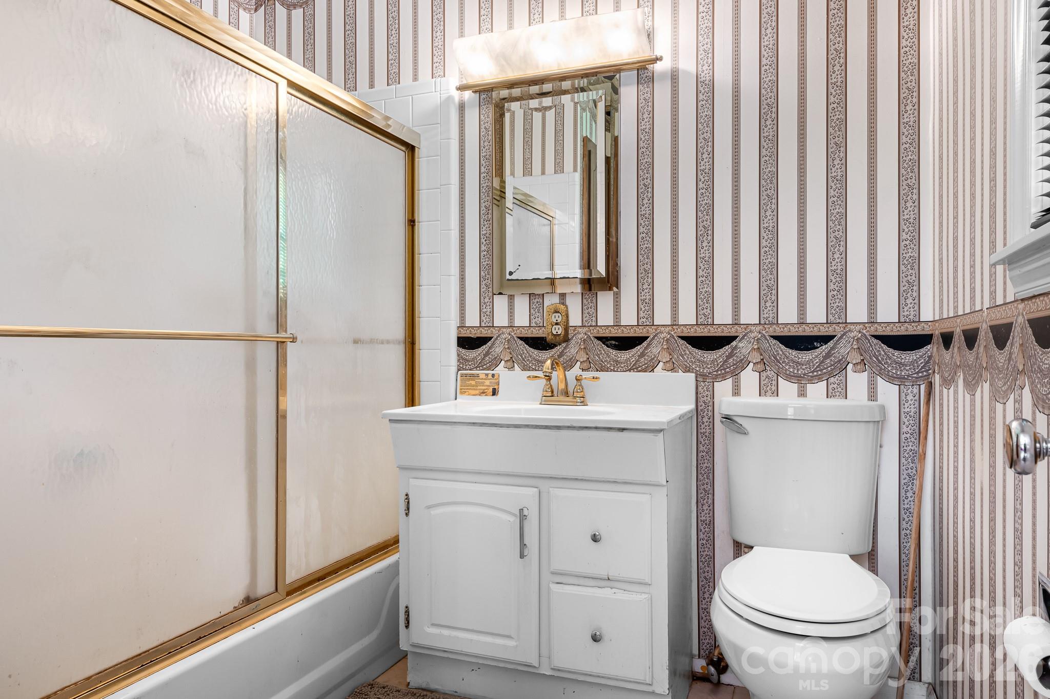 1009 Springs Road Lincolnton, NC 28092 - Photo 13 of 27 Gallery Image 13
