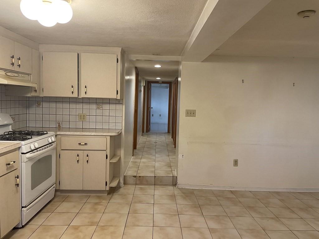 116 Lantern Road Revere, MA 02151 - Photo 20 of 22 Gallery Image 20