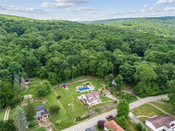 an aerial view of multiple house