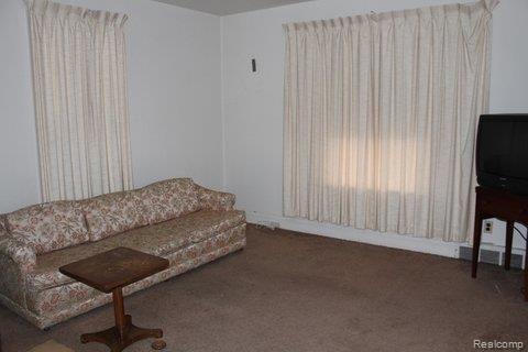 659 Laplaisance Road Monroe, MI 48161 - Photo 2 of 12 IMG_0024.jpg