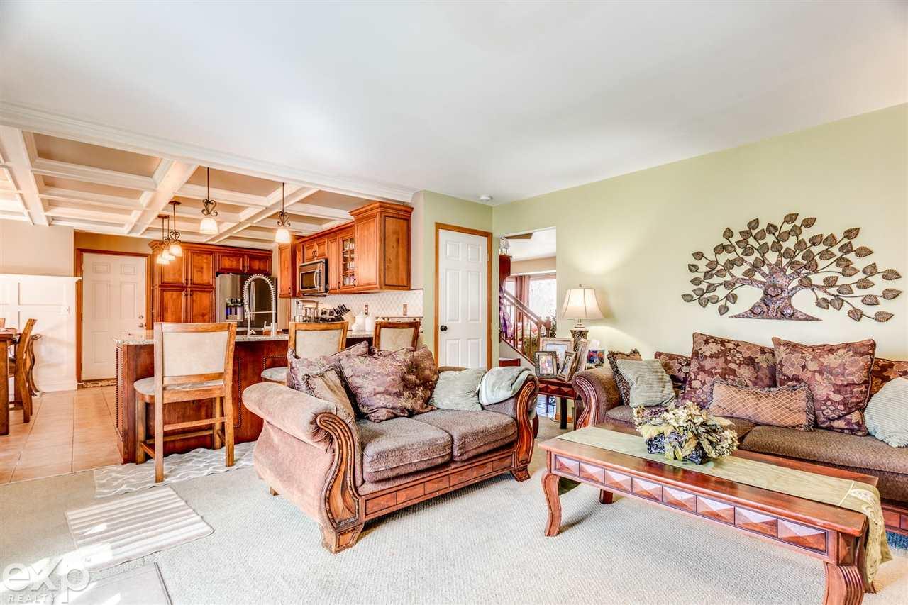 9743 Brandon Road Avoca, MI 48006 - Photo 7 of 59