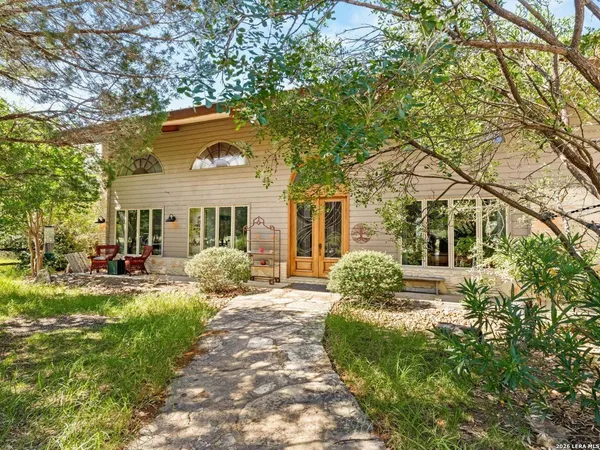 $1,029,900 | 1210 Country Pike, Canyon Lake, TX 78133