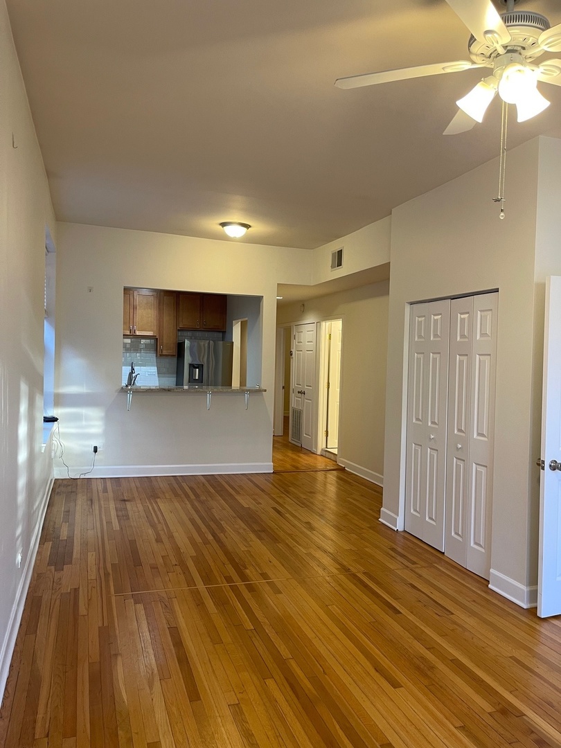 908 North Damen Avenue, Unit 3F Chicago, IL 60622 - Photo 4 of 11