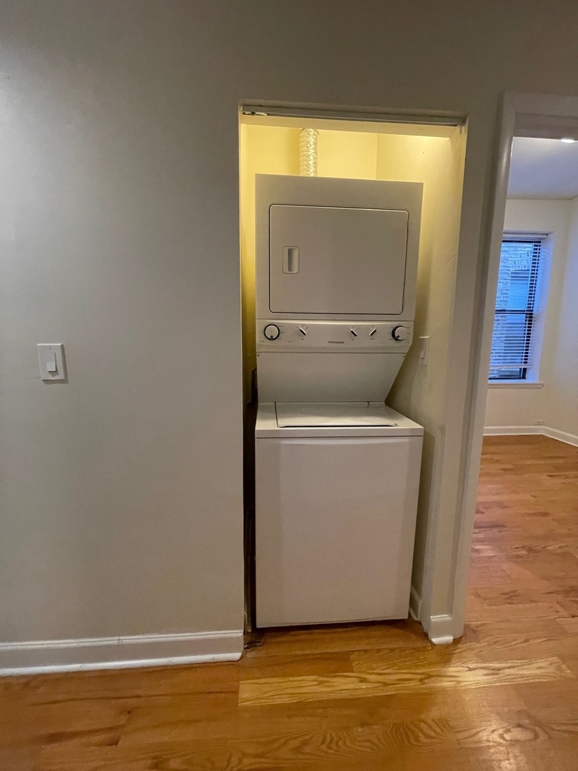 908 North Damen Avenue, Unit 3F Chicago, IL 60622 - Photo 10 of 11