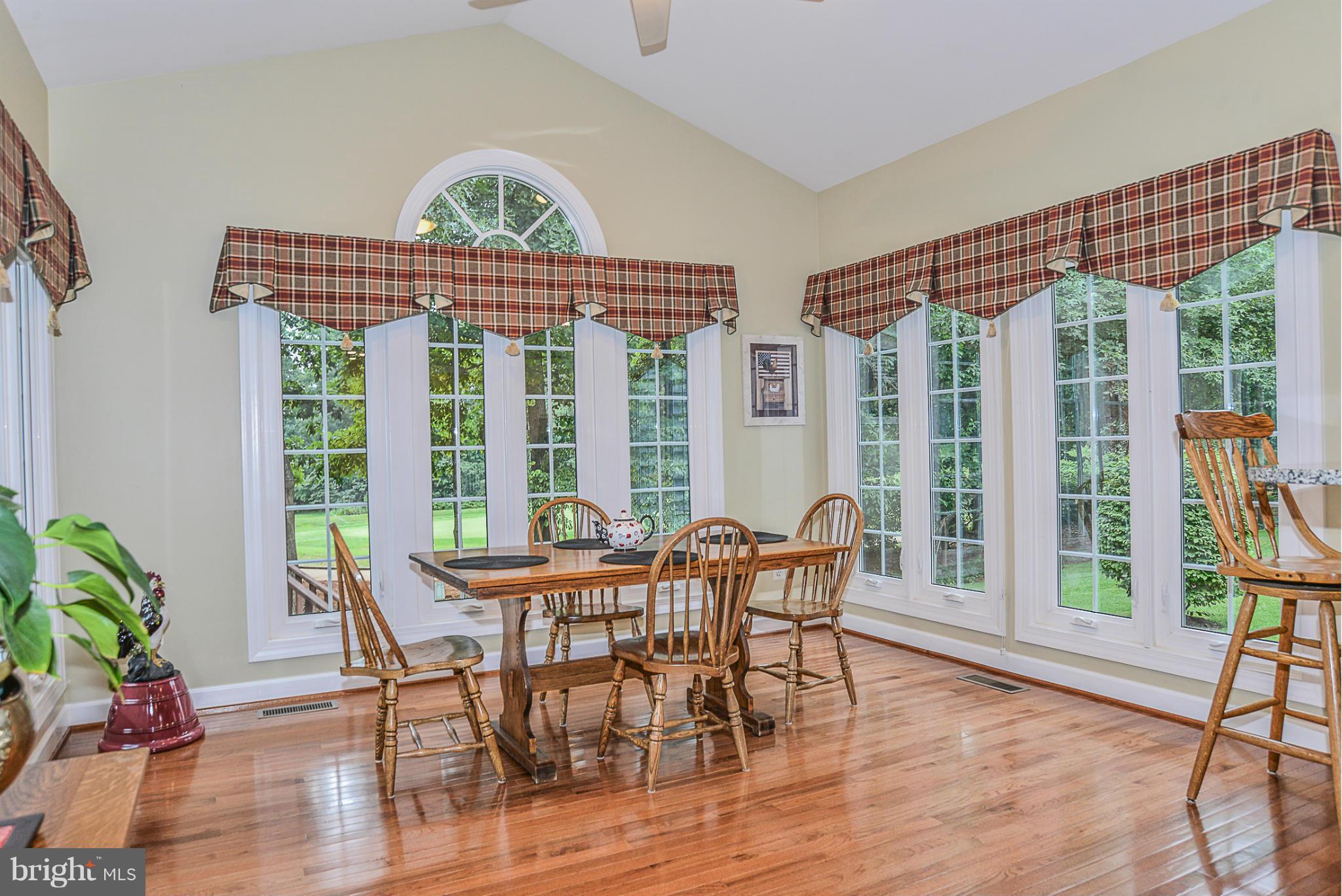 14261 Clubhouse Road Gainesville, VA 20155 - Photo 5 of 30 Kitchen
