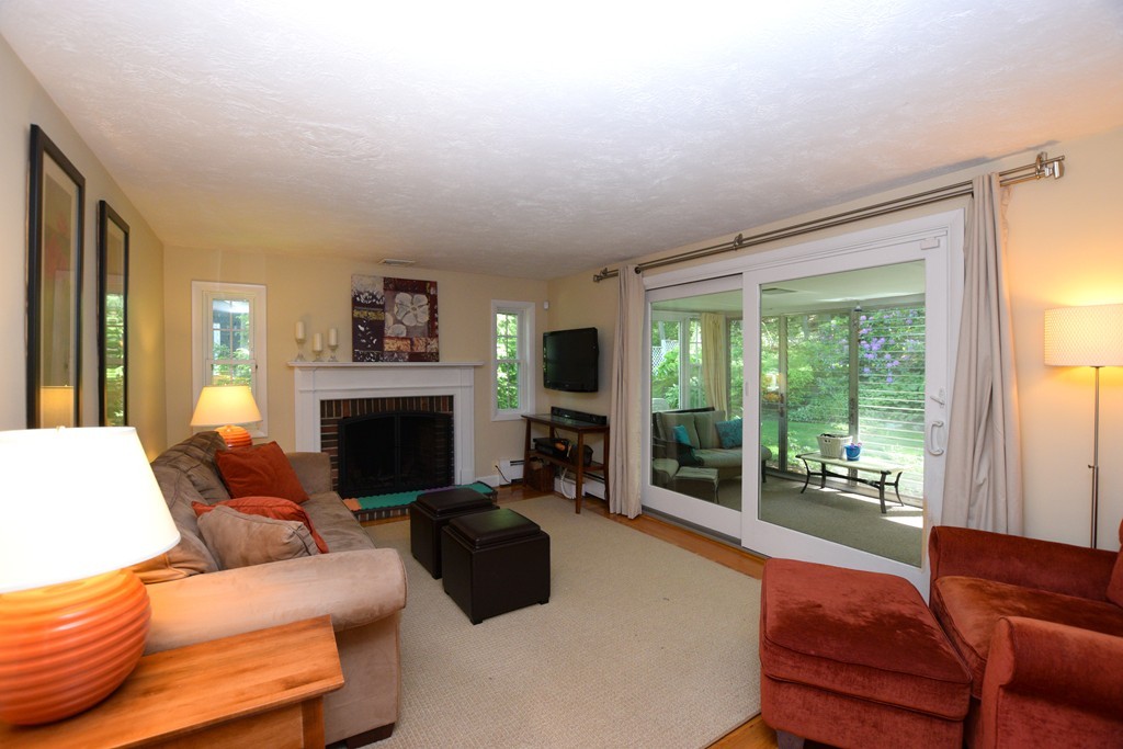 148 Boston Rock Road Melrose, MA 02176 - Photo 3 of 12 Gallery Image 3