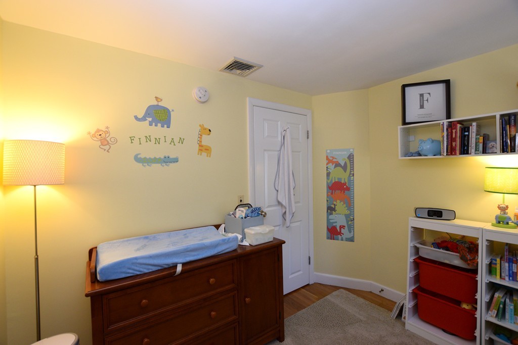 148 Boston Rock Road Melrose, MA 02176 - Photo 8 of 12 Gallery Image 8