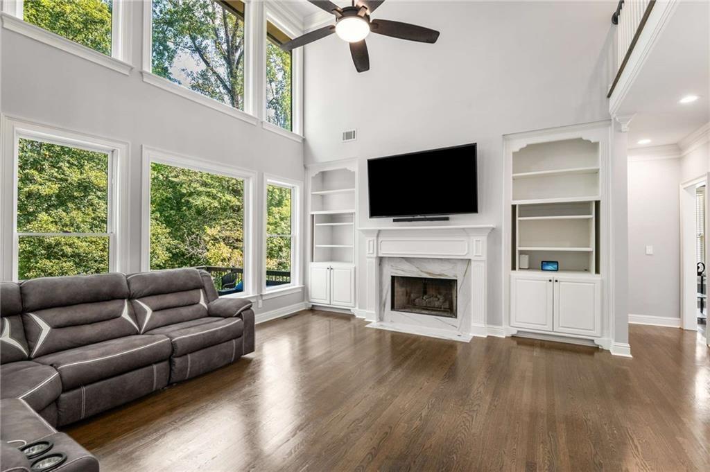 220 Milano Drive Southwest Atlanta, GA 30331 - Photo 3 of 48