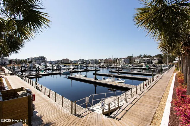 $350,000 | 3350 Club Villas Drive, Unit 806, Southport, NC 28461