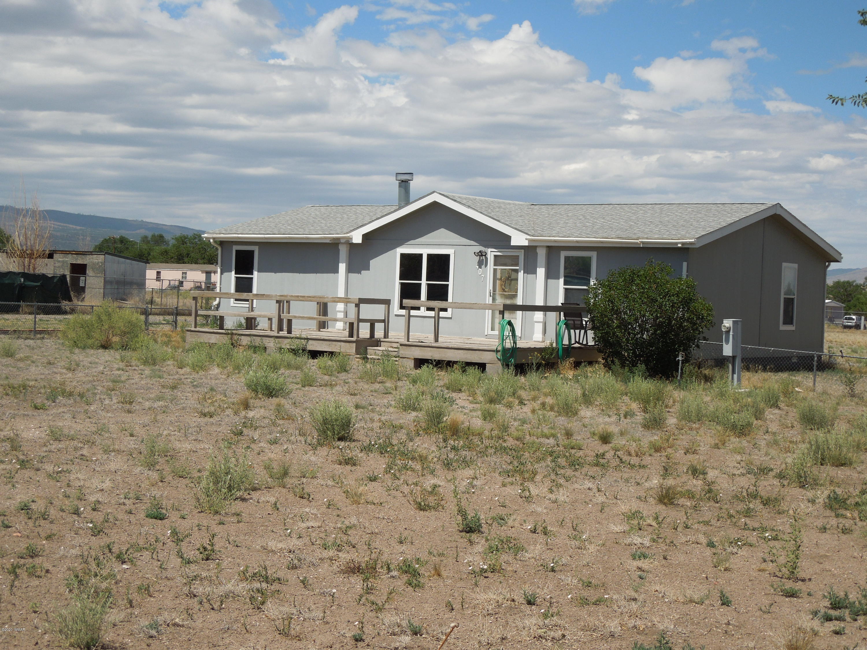 407 Tumbling T Drive Springerville, AZ 85938 - Photo 2 of 37