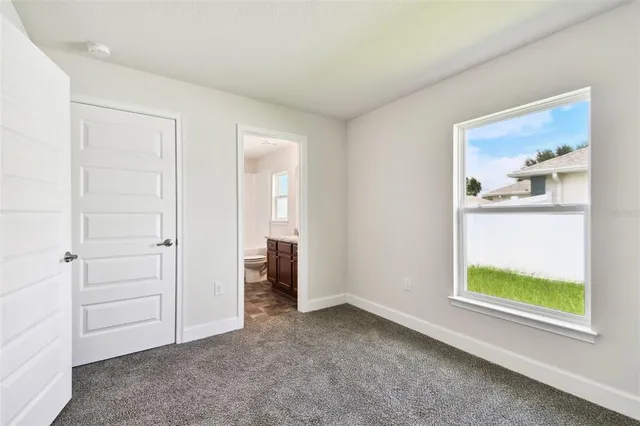 a view of empty room with window