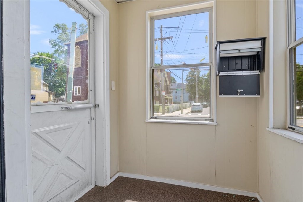 276 North Harvard Street Boston, MA 02134 - Photo 4 of 25