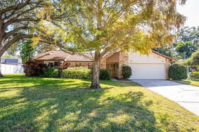 $675,000 | 1589 Ridge Top Way, Clearwater, FL 33765