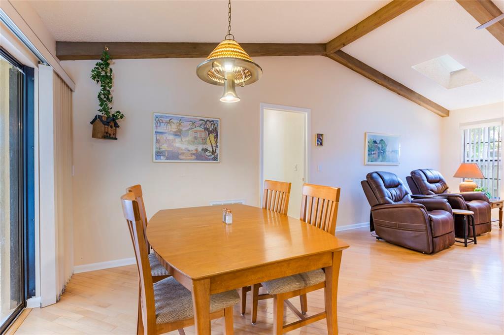 1589 Ridge Top Way Clearwater, FL 33765 - Photo 19 of 40