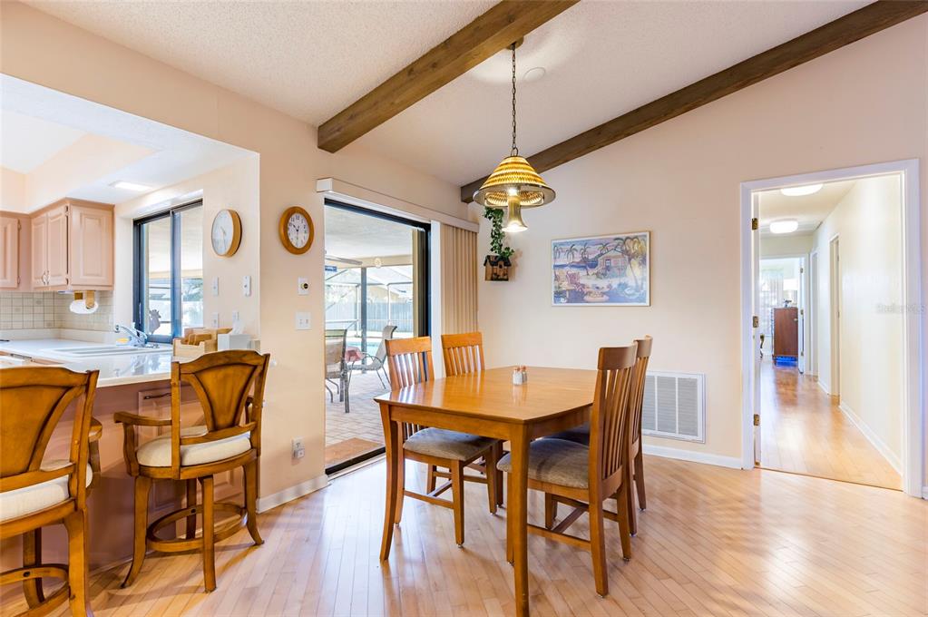 1589 Ridge Top Way Clearwater, FL 33765 - Photo 20 of 40