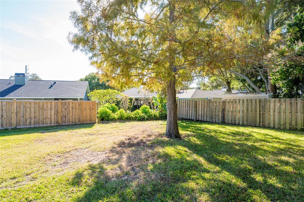 1589 Ridge Top Way Clearwater, FL 33765 - Photo 36 of 40