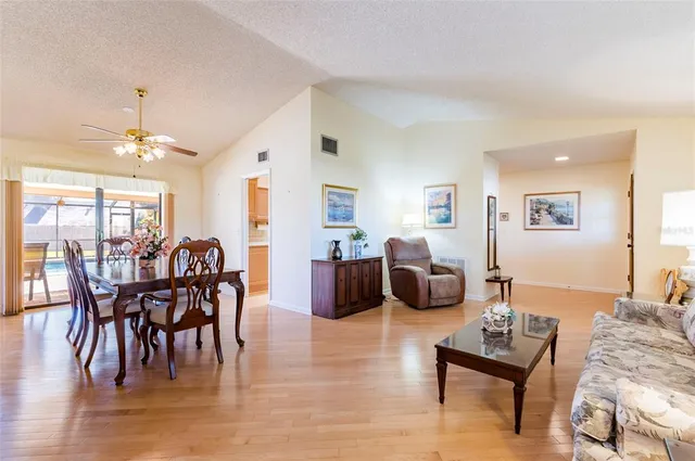 $675,000 | 1589 Ridge Top Way, Clearwater, FL 33765