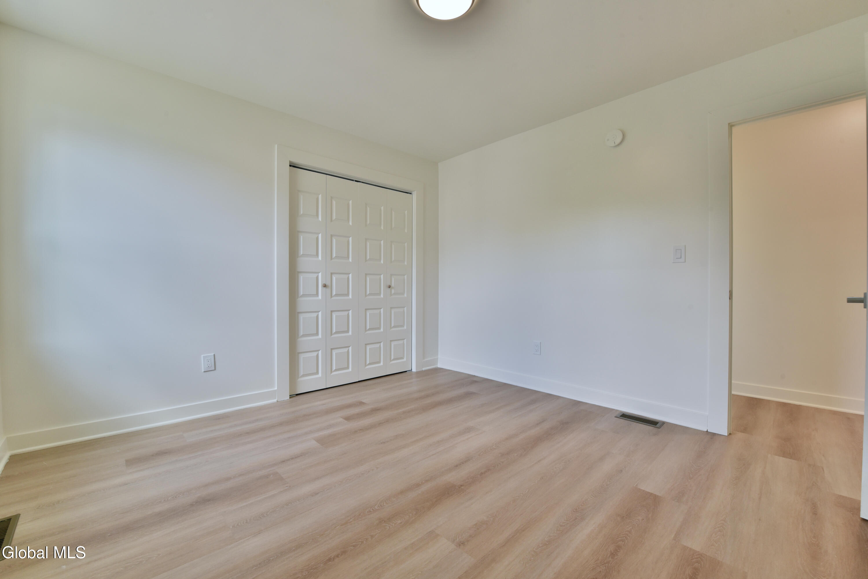 802 South Ravine Road Niskayuna, NY 12309 - Photo 48 of 60 45