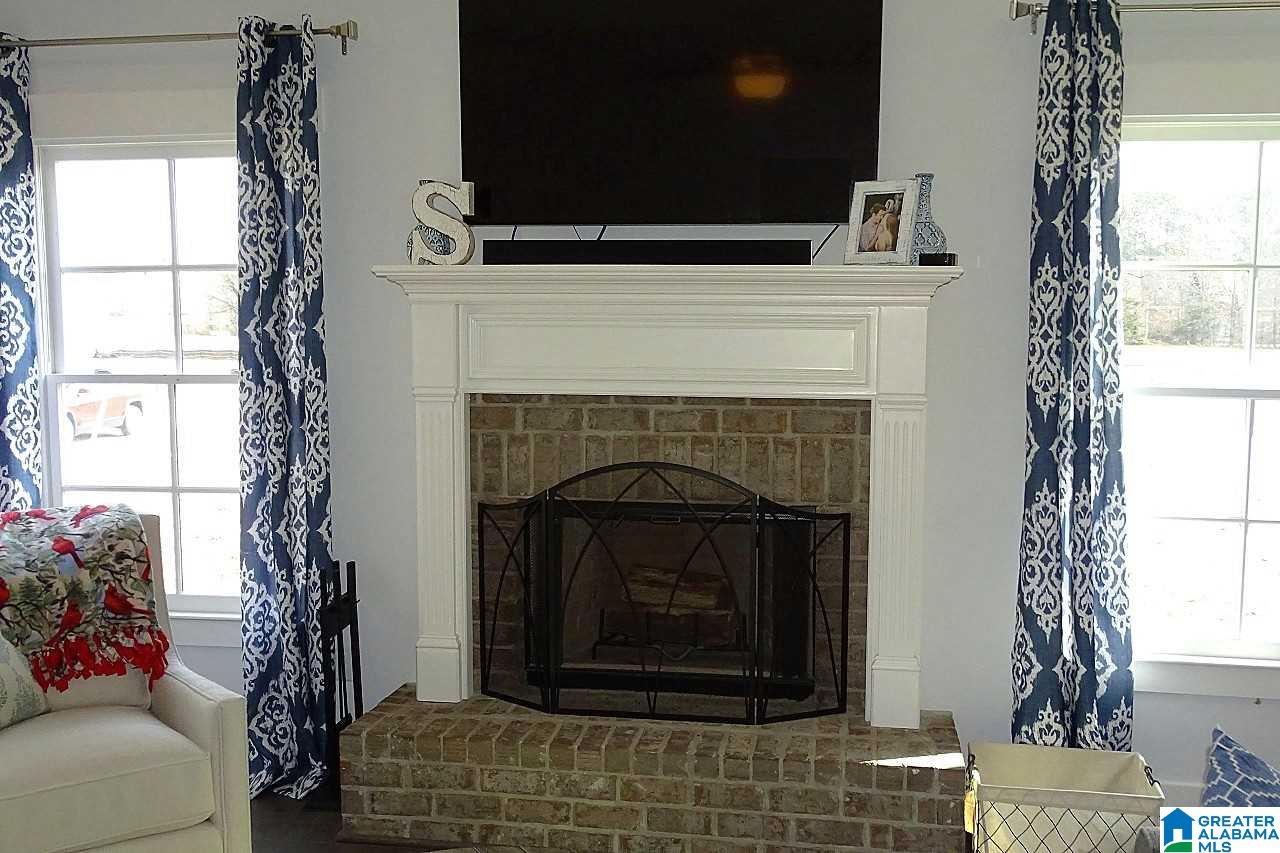 109 Robin Street Calera, AL 35040 - Photo 5 of 34