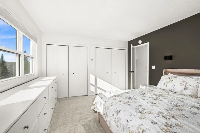 $600,000 | 5113 Eagle Lake Road, Duluth, MN 55803