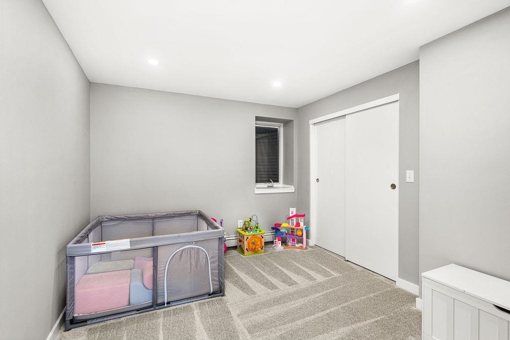 5113 Eagle Lake Road Duluth, MN 55803 - Photo 25 of 44 basement bedroom