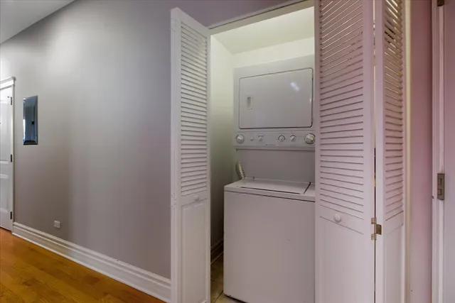 $1,900 | 1951 North Monticello Avenue, Unit 2, Chicago, IL 60647