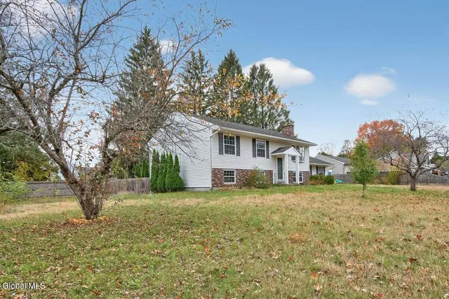 $449,000 | 11 Worden Drive, Saratoga Springs, NY 12866