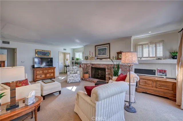 $8,200 | 149 Via Waziers, Newport Beach, CA 92663