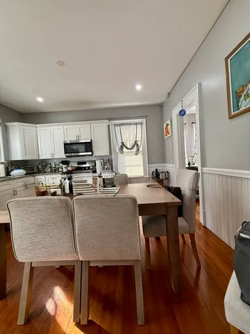 $1,800 | 209 Cottage Street, Unit 1, Pawtucket, RI 02860