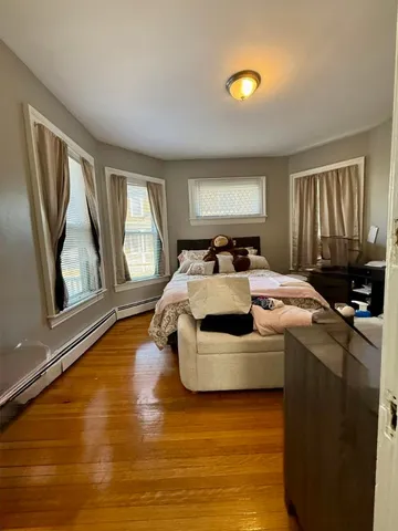 $1,900 | 209 Cottage Street, Unit 1, Pawtucket, RI 02860