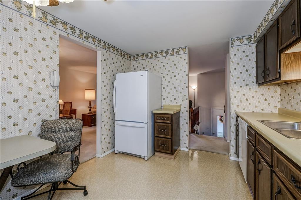 2532 Cole Road Wexford, PA 15090 - Photo 11 of 24 Gallery Image 11