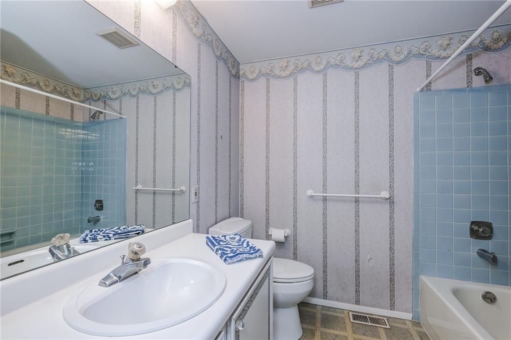 2532 Cole Road Wexford, PA 15090 - Photo 15 of 24 Gallery Image 15