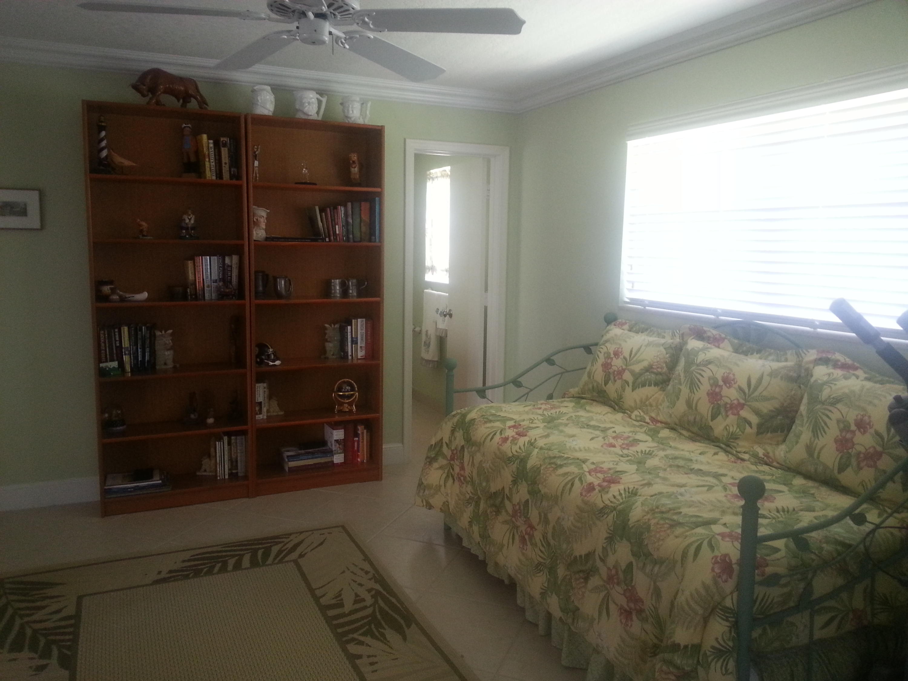 781 Southwest 4th Street Boca Raton, FL 33486 - Photo 7 of 10 guestbedroom