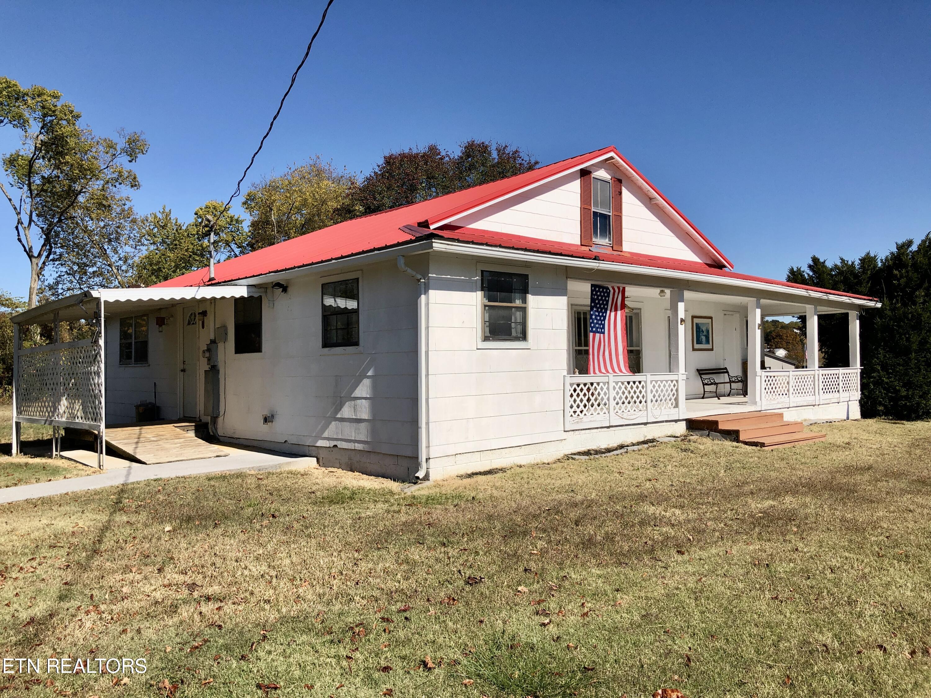 420 Bent Road Kodak, TN 37764 - Photo 2 of 32 IMG_5174