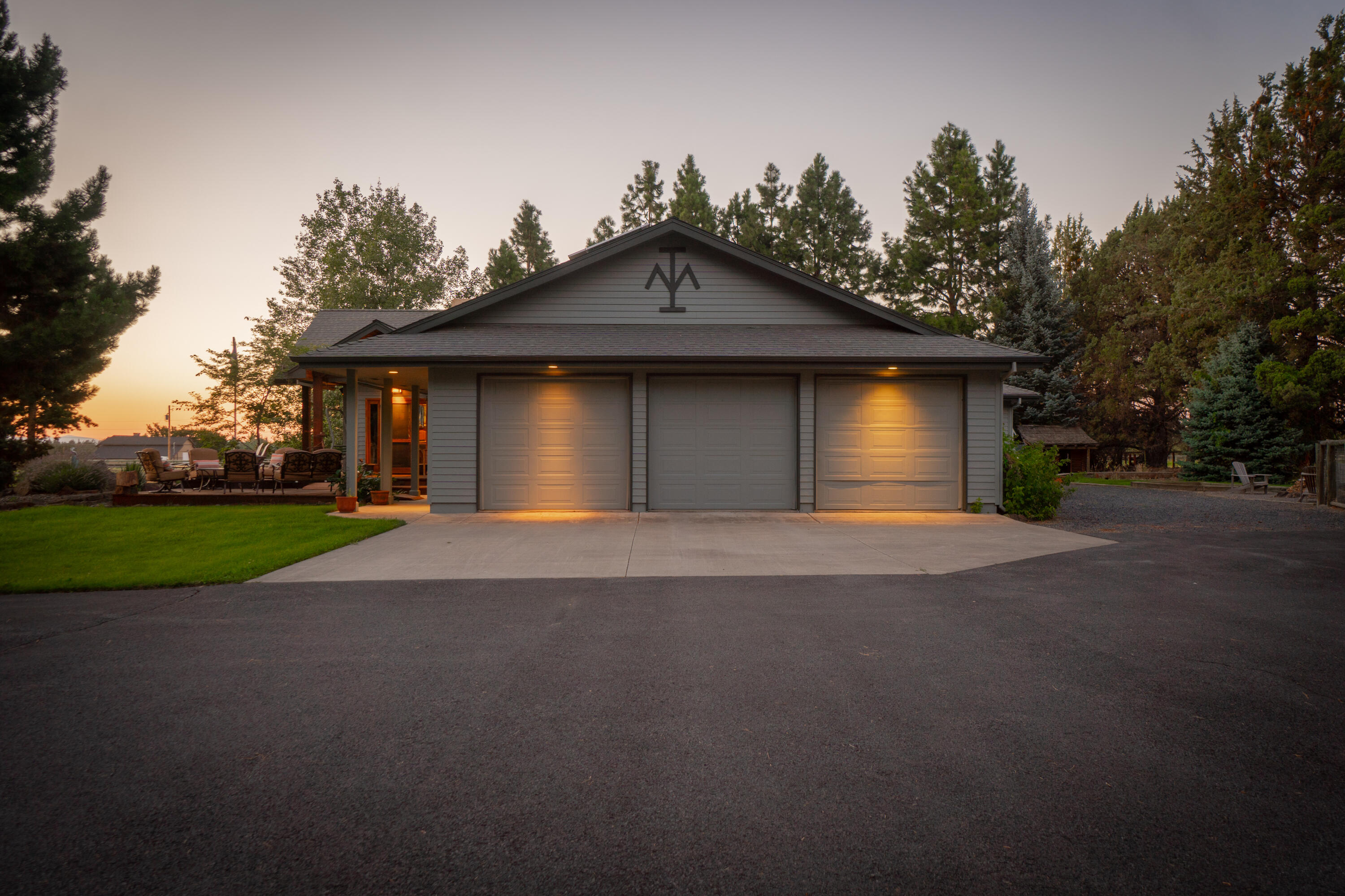 21621 Northeast Butler Market Road Bend, OR 97701 - Photo 75 of 79 143