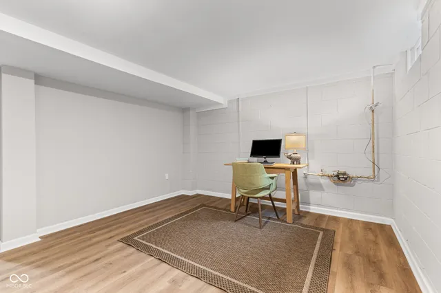 $2,100 | 111 West Southern Avenue, Indianapolis, IN 46225